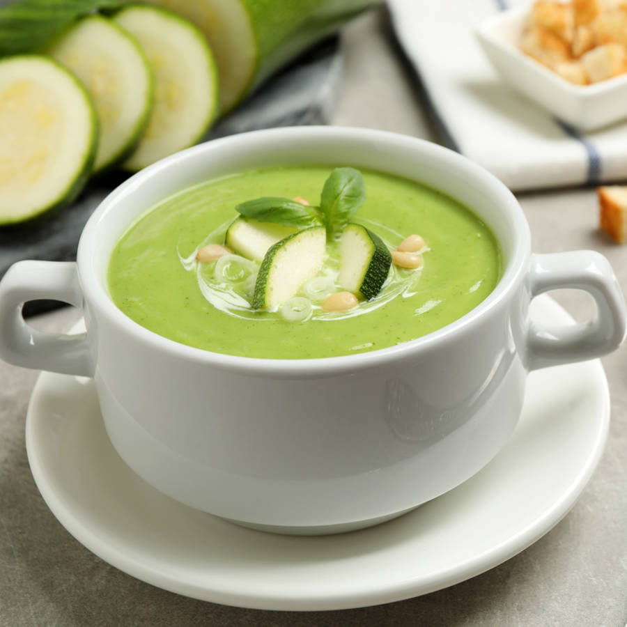 Crema de calabacín: la tradicional de la abuela y otras recetas originales y deliciosas