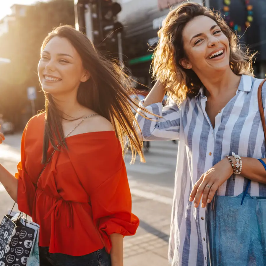 Las mujeres que practican este hábito juntas son más felices que las demás